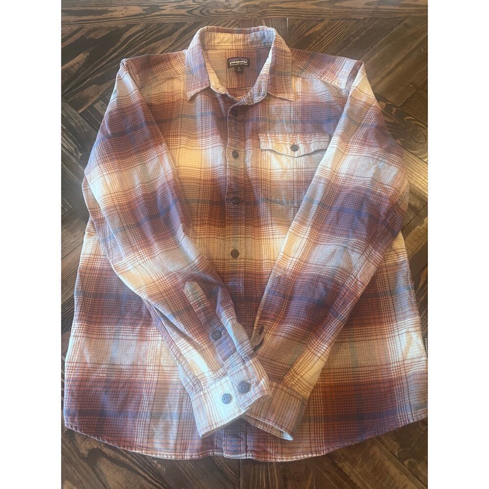 Patagonia Flannel Button Up Shirt Women Medium Camping Hiking Outdoor Travel